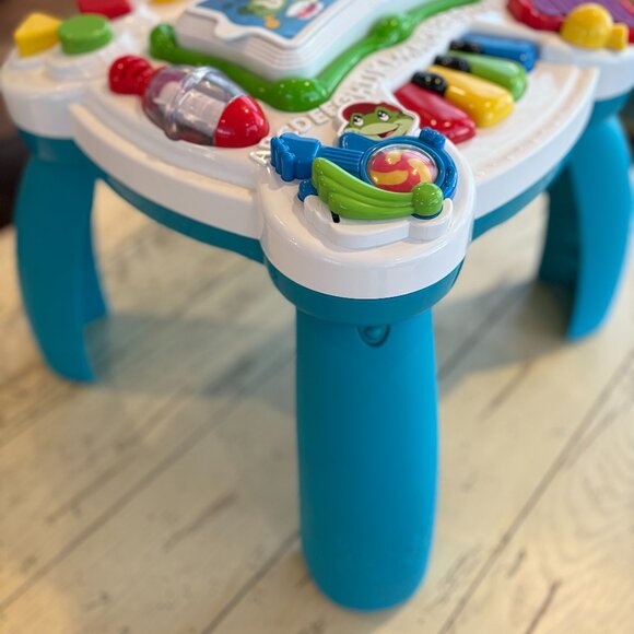 LeapFrog Learn and Groove Musical Table - Picture 1 of 12